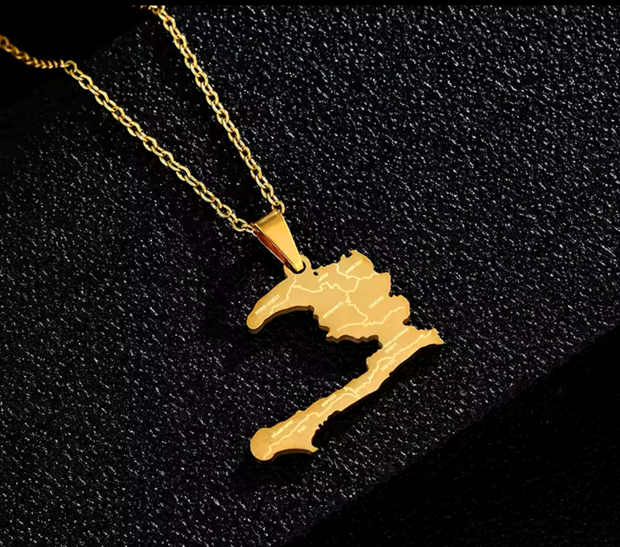 Collier carte Haïti